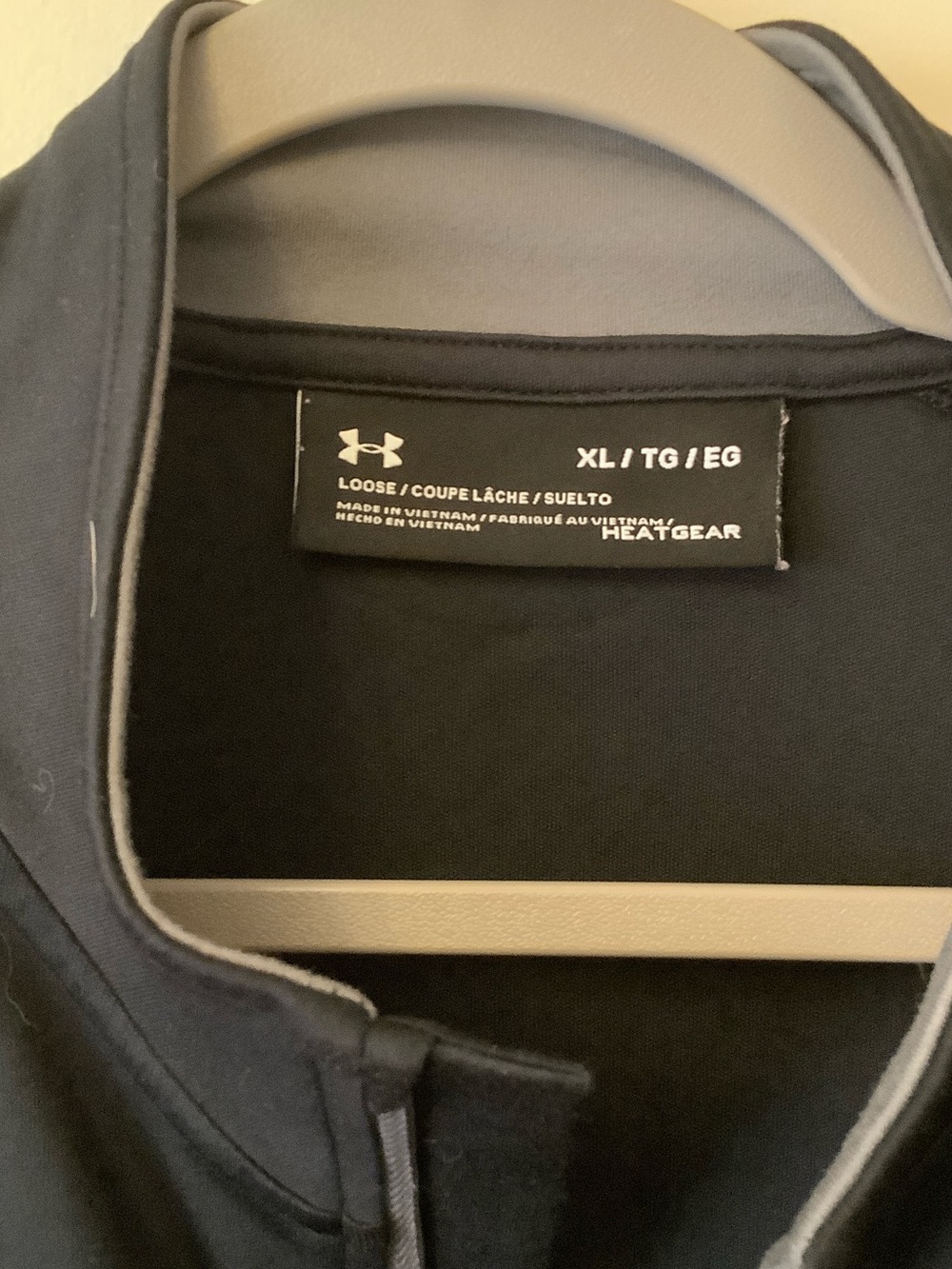 Under Armour Black Quarter-Zip Performance Pullover - Picture 2 of 3
